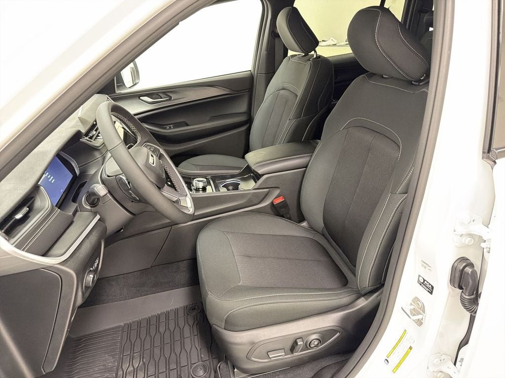 2026 Jeep Grand Cherokee Laredo X