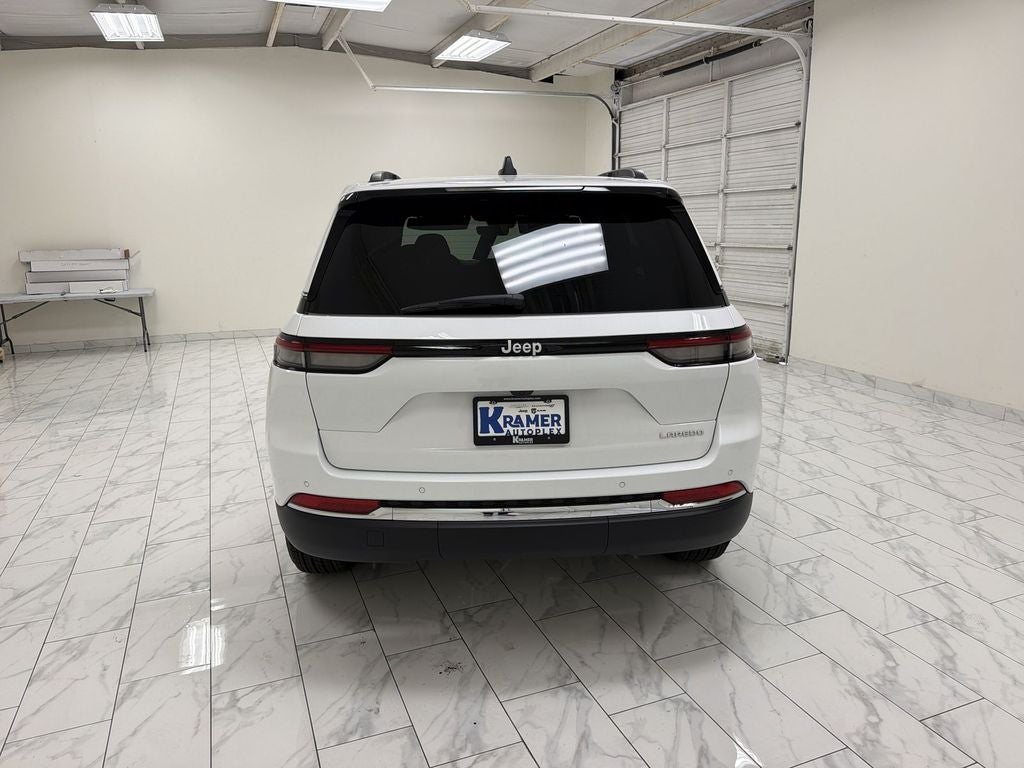 2026 Jeep Grand Cherokee Laredo X