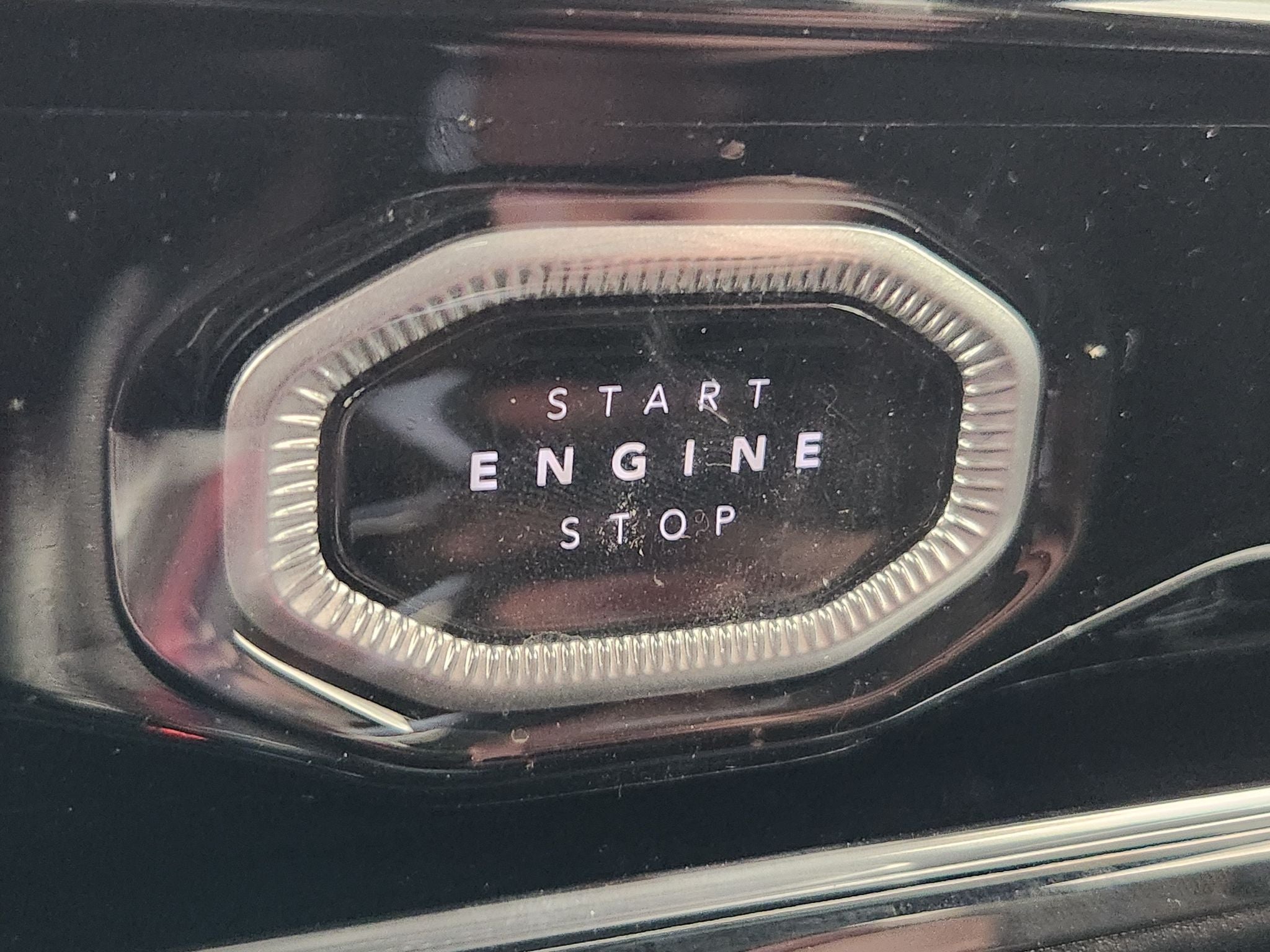 2027 Jeep Grand Cherokee Laredo Altitude
