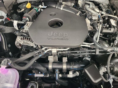 2027 Jeep Grand Cherokee Laredo Altitude