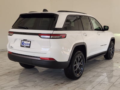 2027 Jeep Grand Cherokee Laredo Altitude