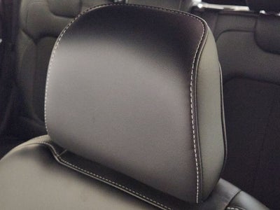 2027 Jeep Grand Cherokee Laredo Altitude