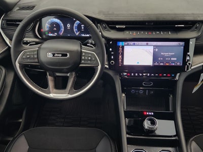 2027 Jeep Grand Cherokee Laredo Altitude