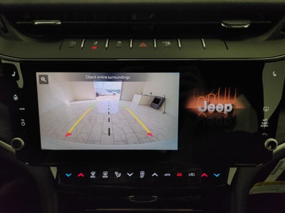 2027 Jeep Grand Cherokee Laredo Altitude