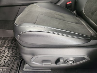2027 Jeep Grand Cherokee Laredo Altitude