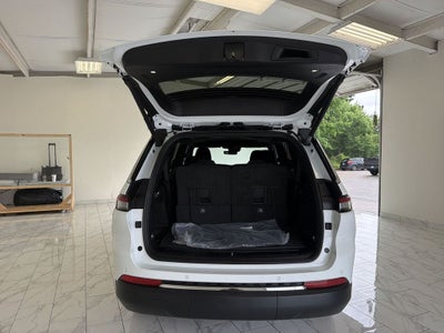 2026 Jeep Grand Cherokee Laredo X