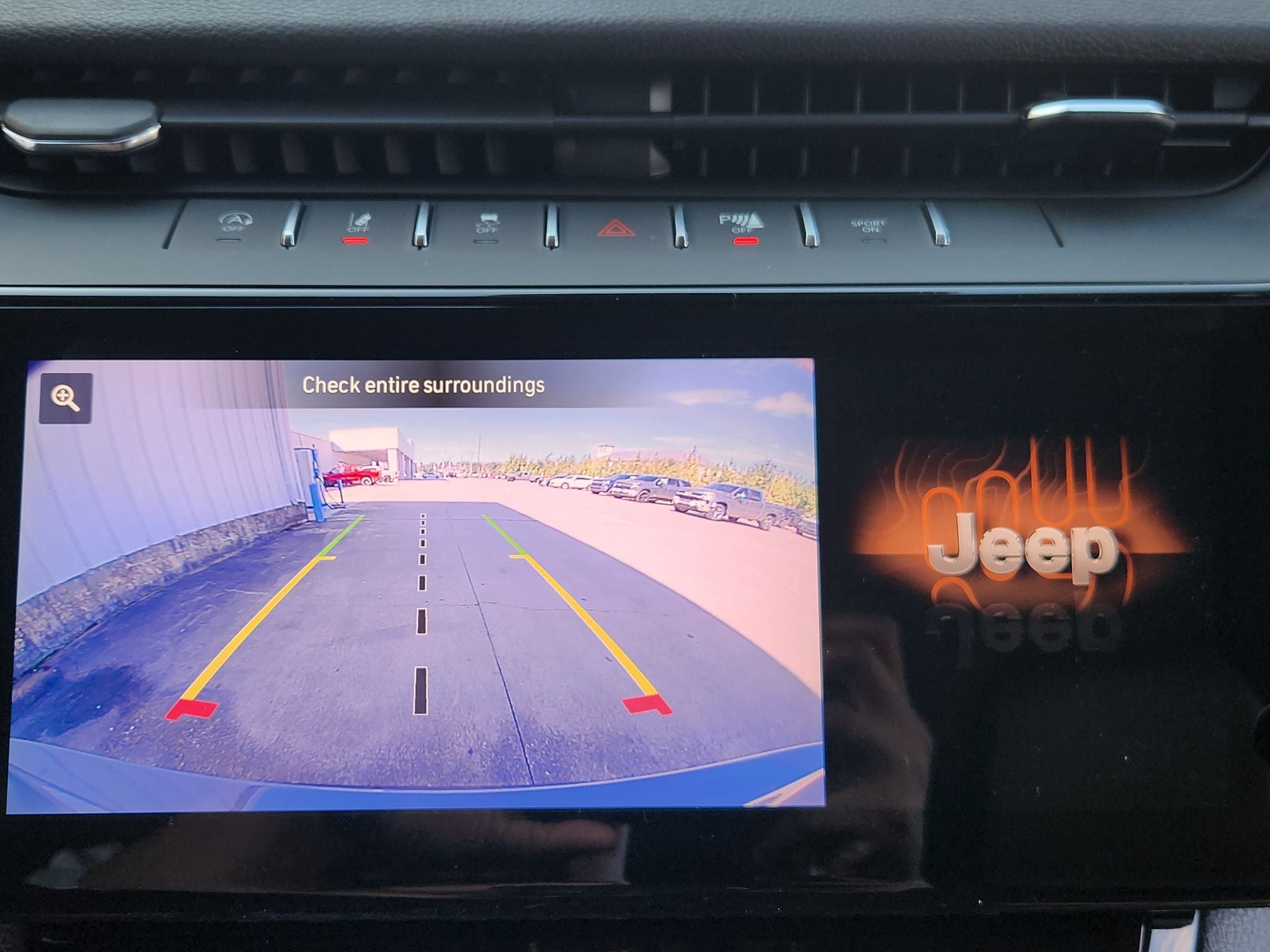 2027 Jeep Grand Cherokee Laredo Altitude