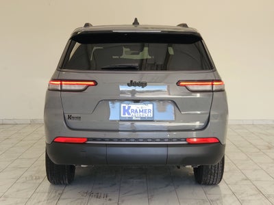 2027 Jeep Grand Cherokee Laredo Altitude