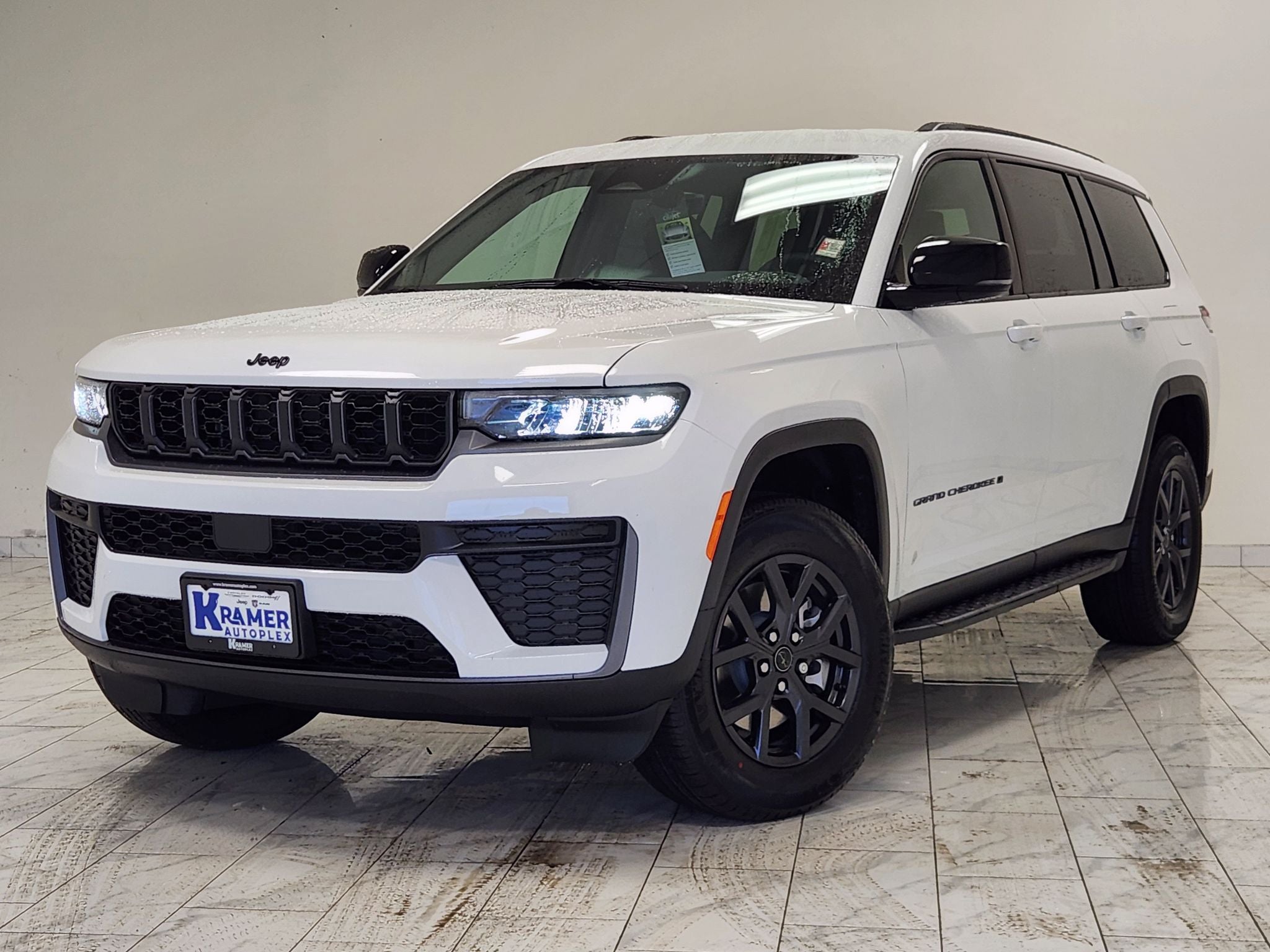 2027 Jeep Grand Cherokee L Laredo Altitude