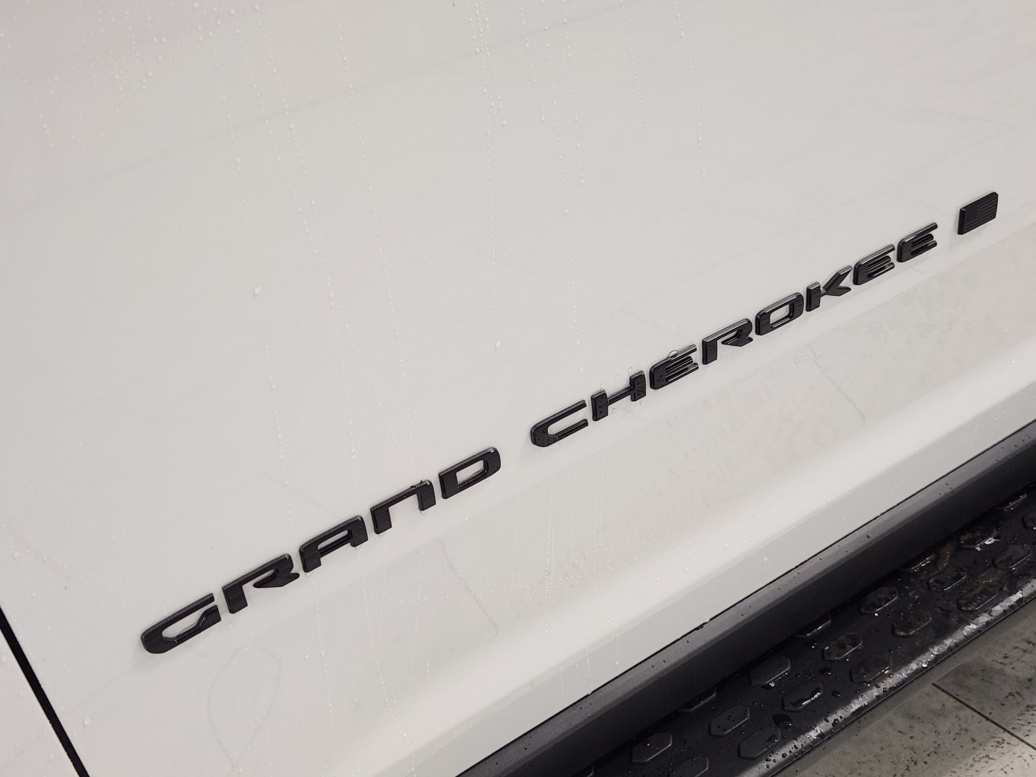 2027 Jeep Grand Cherokee L Laredo Altitude