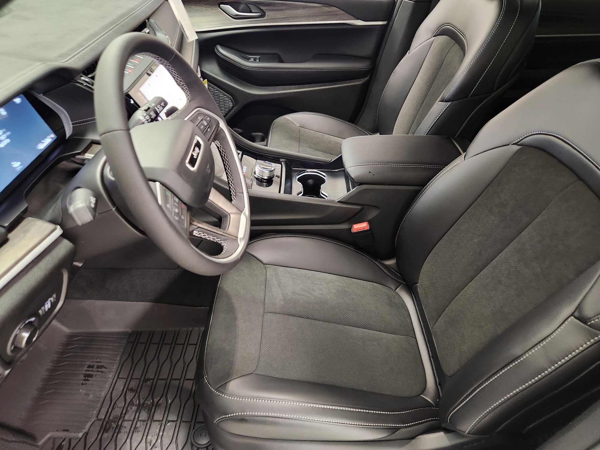 2027 Jeep Grand Cherokee L Laredo Altitude