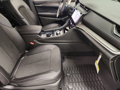 2027 Jeep Grand Cherokee L Laredo Altitude
