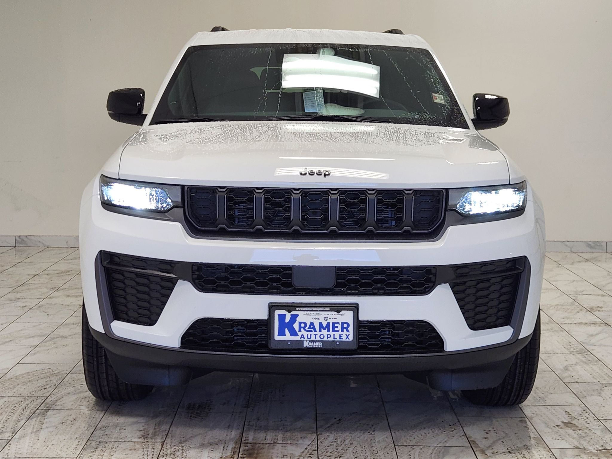 2027 Jeep Grand Cherokee L Laredo Altitude