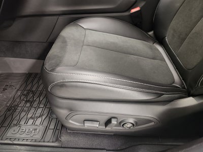 2027 Jeep Grand Cherokee L Laredo Altitude