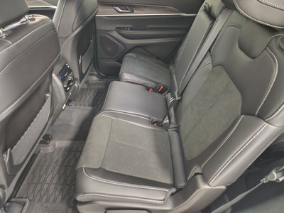 2027 Jeep Grand Cherokee L Laredo Altitude