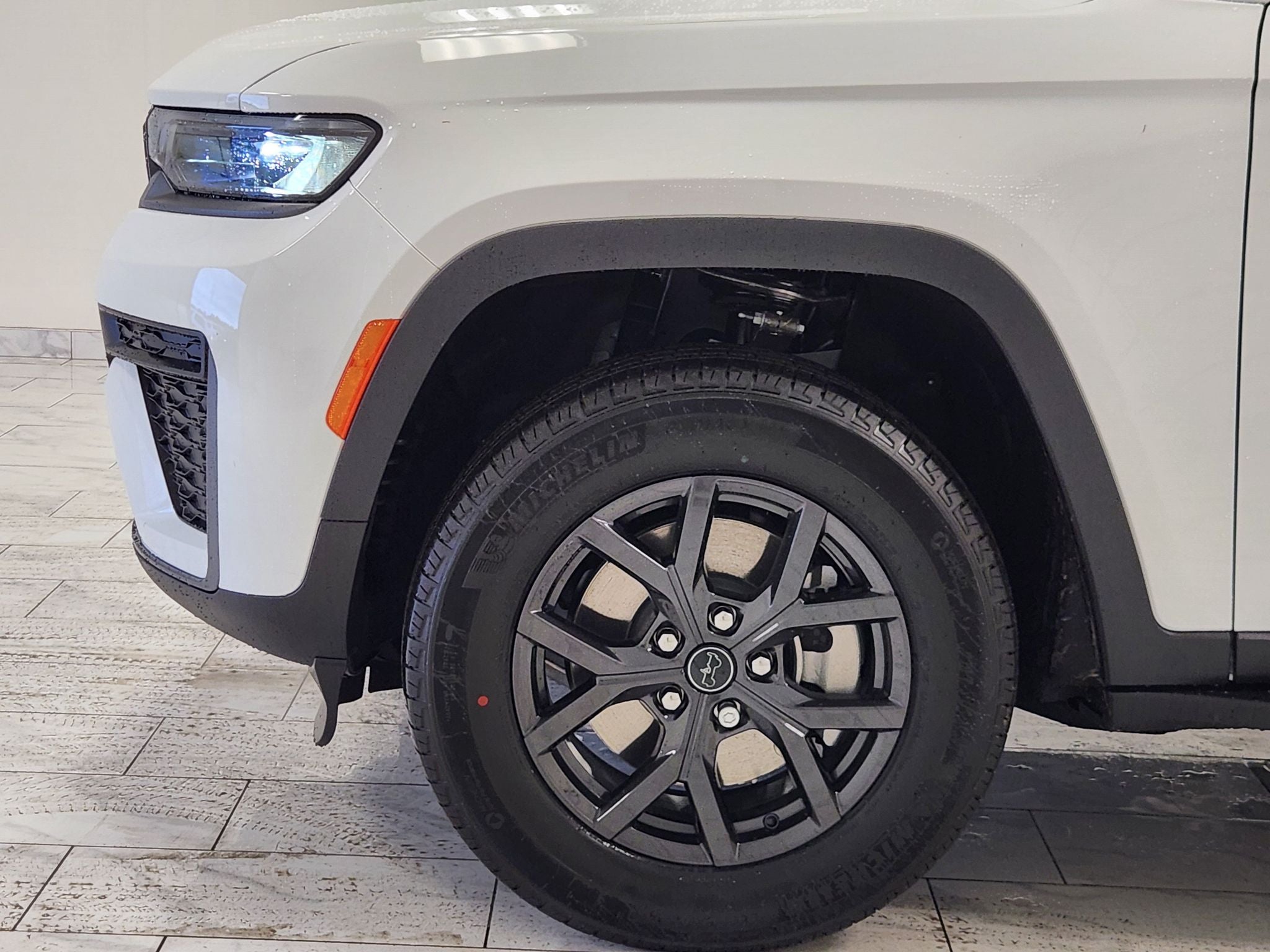 2027 Jeep Grand Cherokee L Laredo Altitude