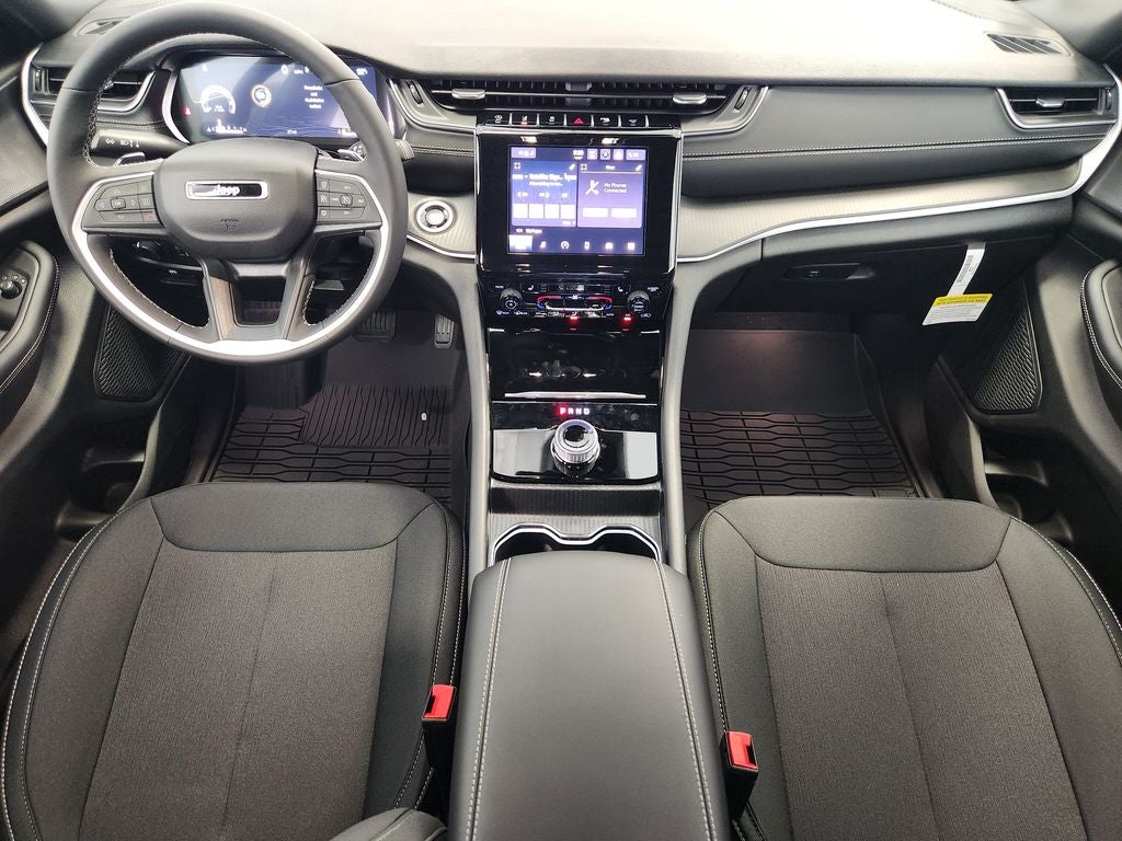 2026 Jeep Grand Cherokee Laredo X
