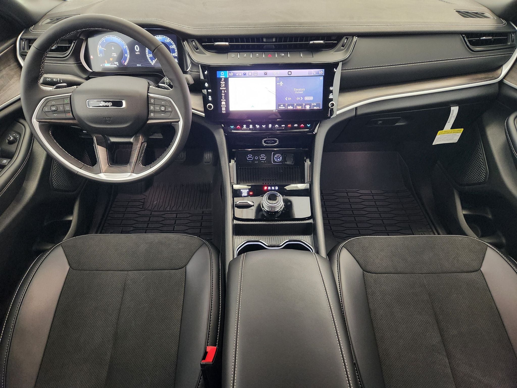 2027 Jeep Grand Cherokee Laredo Altitude