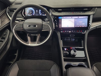 2027 Jeep Grand Cherokee Laredo Altitude