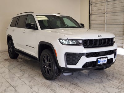 2027 Jeep Grand Cherokee Laredo Altitude