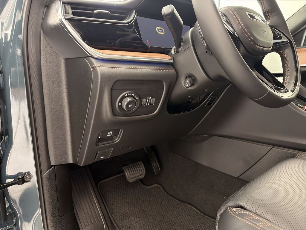2026 Jeep Grand Cherokee Summit