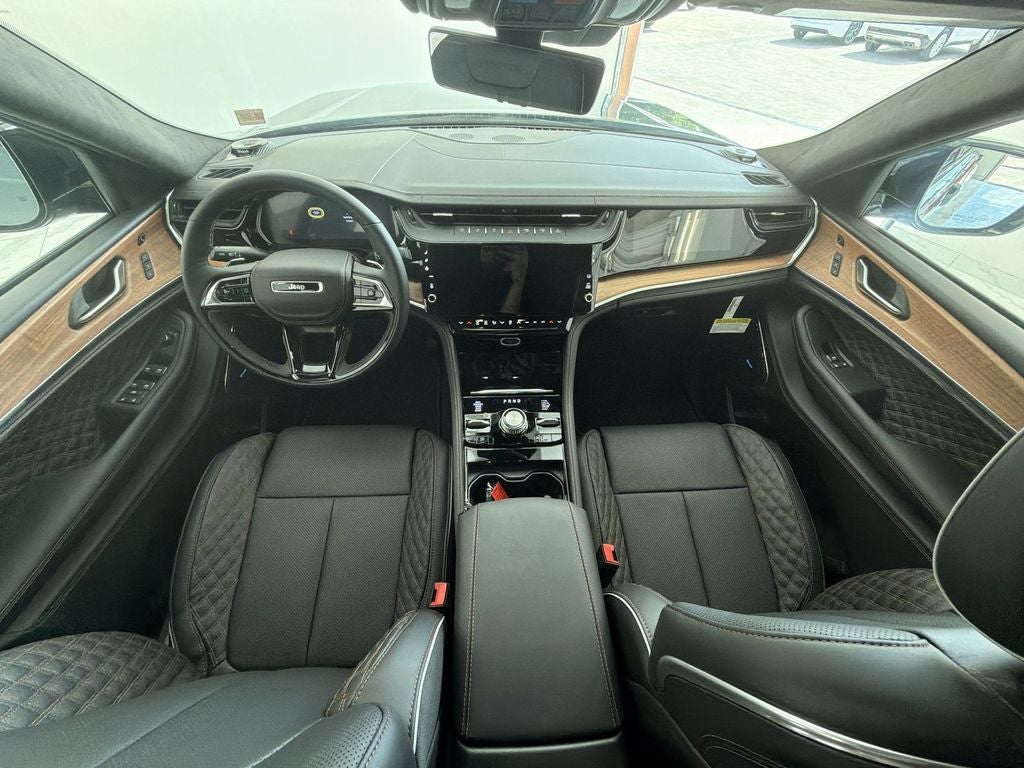 2026 Jeep Grand Cherokee Summit