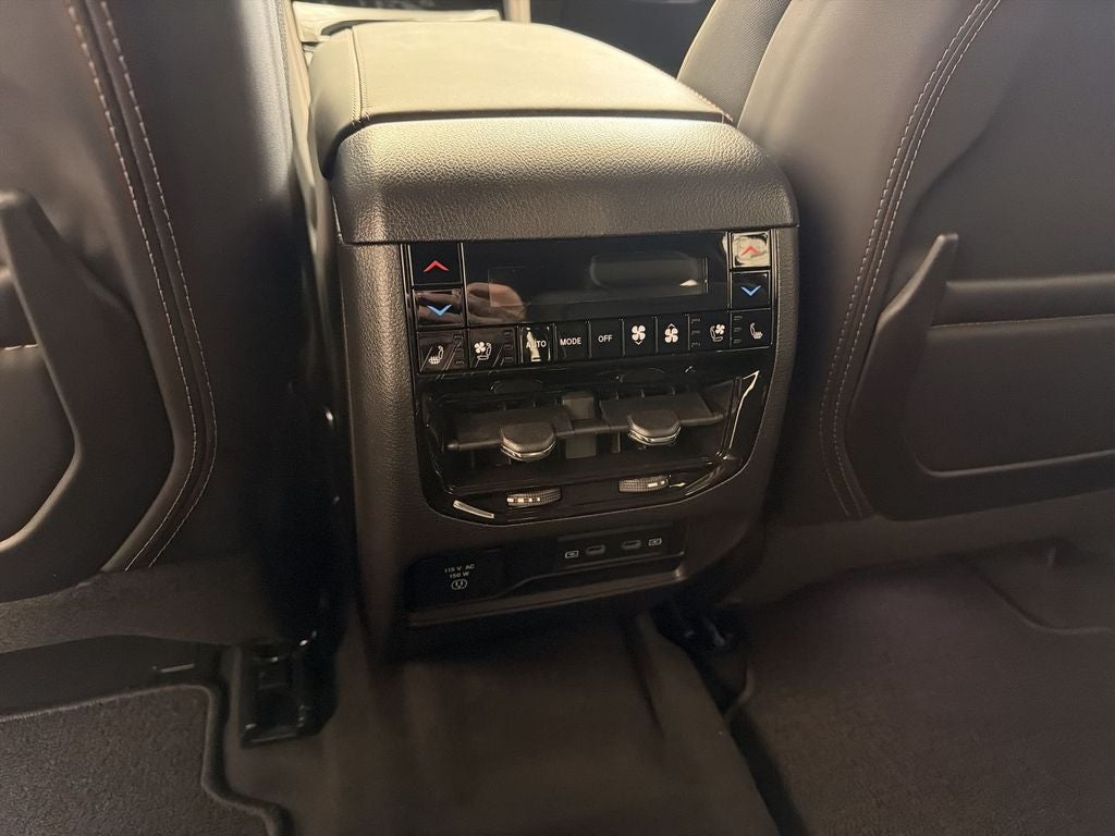 2026 Jeep Grand Cherokee Summit
