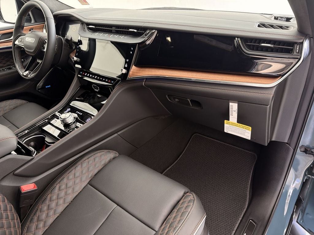 2026 Jeep Grand Cherokee Summit