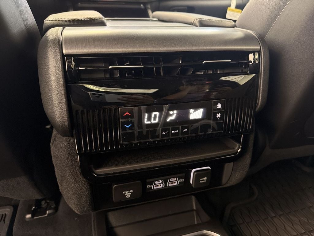 2026 Jeep Grand Wagoneer Base