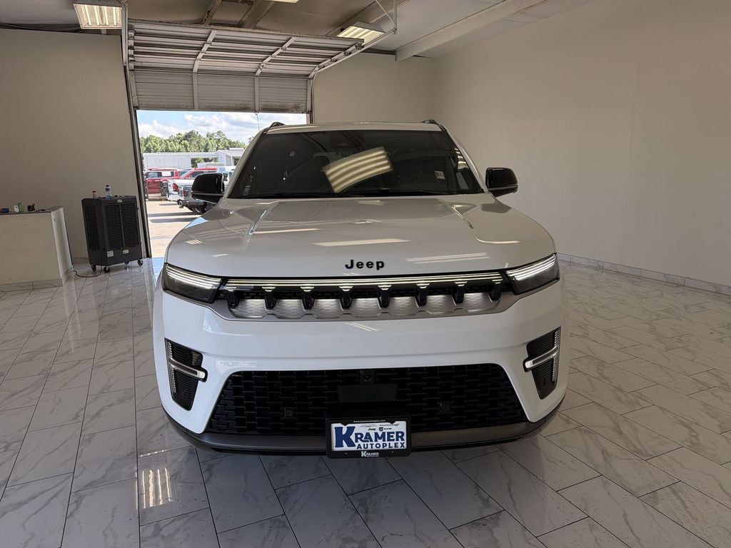 2026 Jeep Grand Wagoneer Base