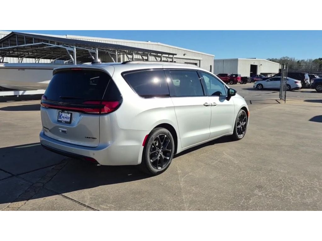 2026 Chrysler Pacifica Limited