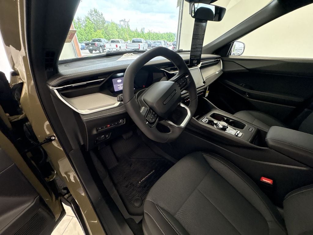 2026 Jeep Cherokee Laredo