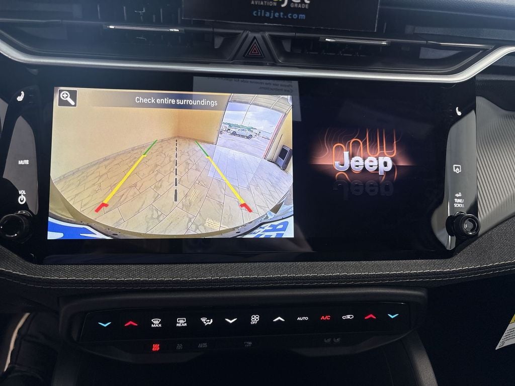 2026 Jeep Cherokee Laredo