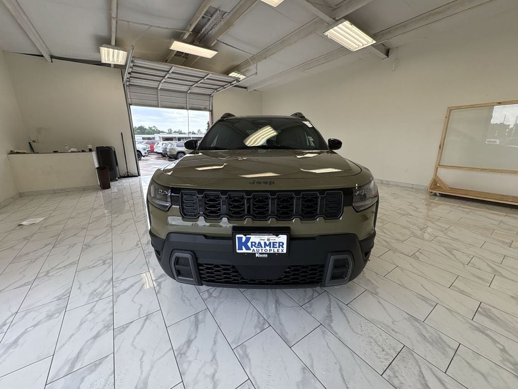 2026 Jeep Cherokee Laredo
