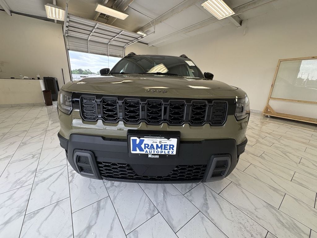 2026 Jeep Cherokee Laredo