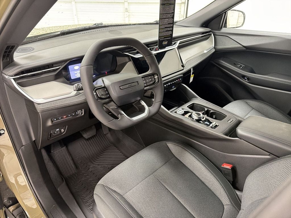 2026 Jeep Cherokee Laredo