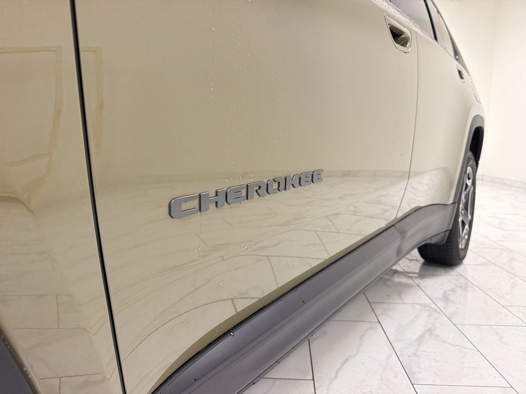 2026 Jeep Cherokee Laredo