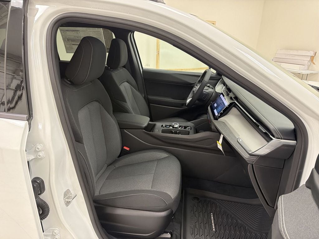 2026 Jeep Cherokee Laredo
