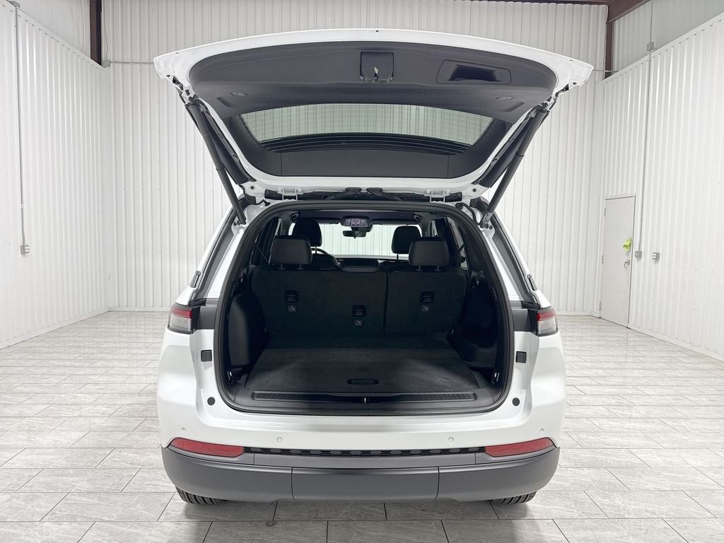 2026 Jeep Grand Cherokee GRAND CHEROKEE LAREDO ALTITUDE 4X2