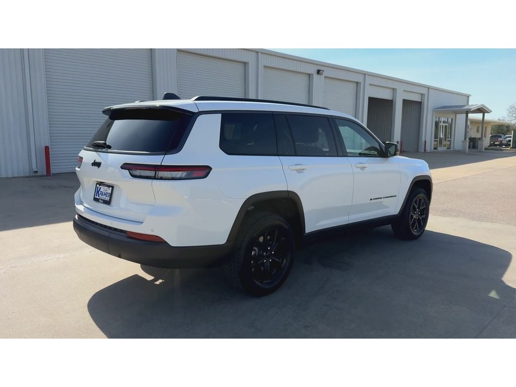 2026 Jeep Grand Cherokee GRAND CHEROKEE L LAREDO ALTITUDE 4X2