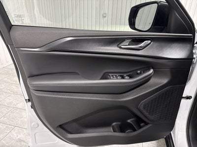 2026 Jeep Grand Cherokee GRAND CHEROKEE L LAREDO X 4X4