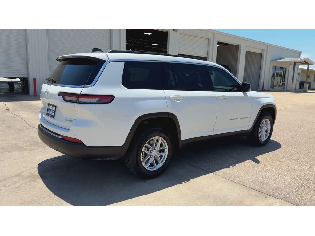 2026 Jeep Grand Cherokee GRAND CHEROKEE L LAREDO X 4X4
