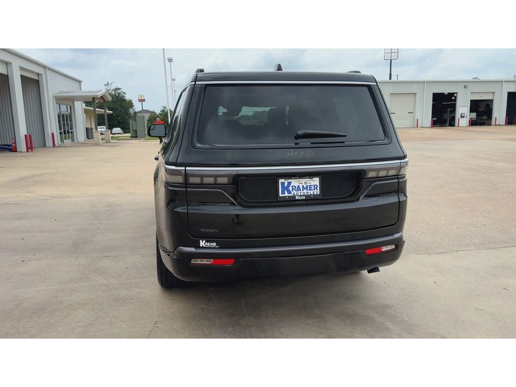 2026 Jeep Grand Wagoneer Base