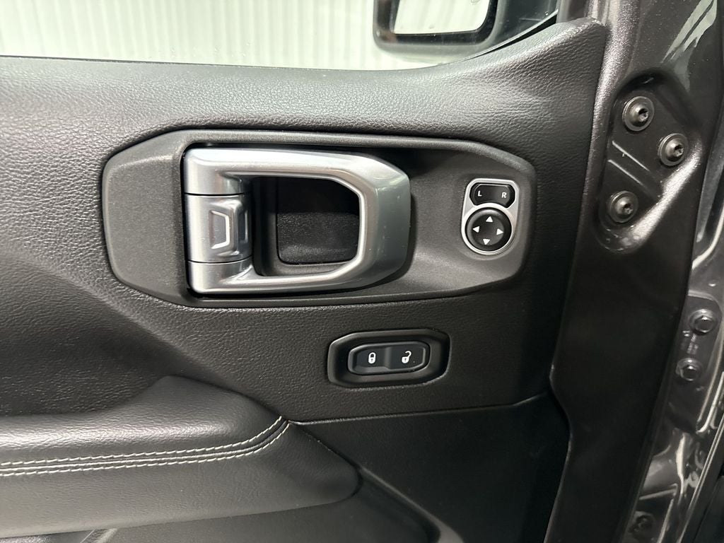 2020 Jeep Gladiator Overland 4x4
