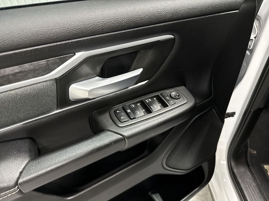 2022 RAM 1500 Lone Star Quad Cab 4x4 6'4' Box