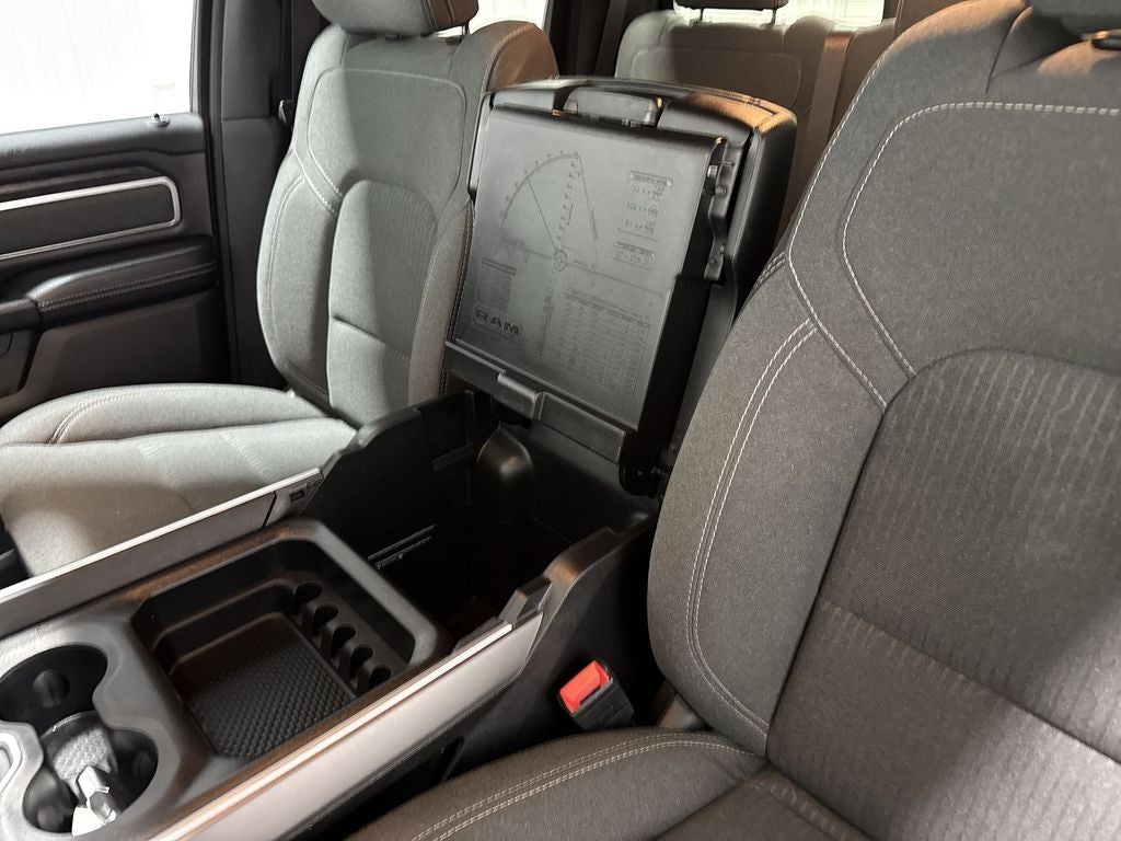 2022 RAM 1500 Lone Star Quad Cab 4x4 6'4' Box
