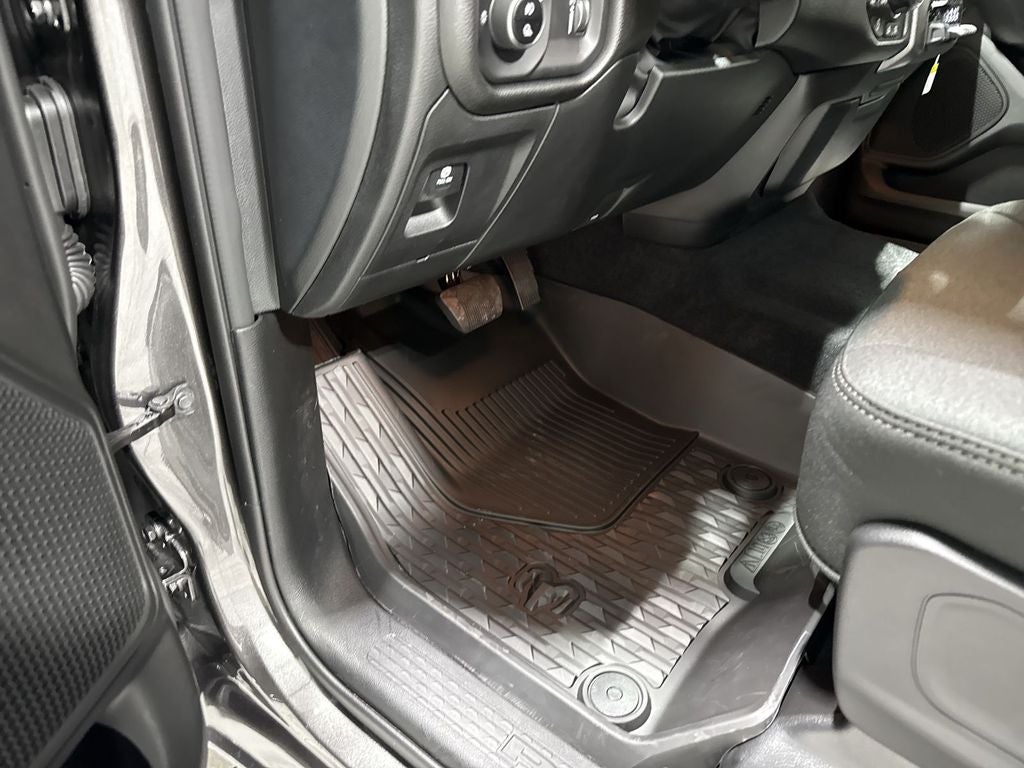 2026 RAM Ram 1500 RAM 1500 WARLOCK CREW CAB 4X4 5'7' BOX