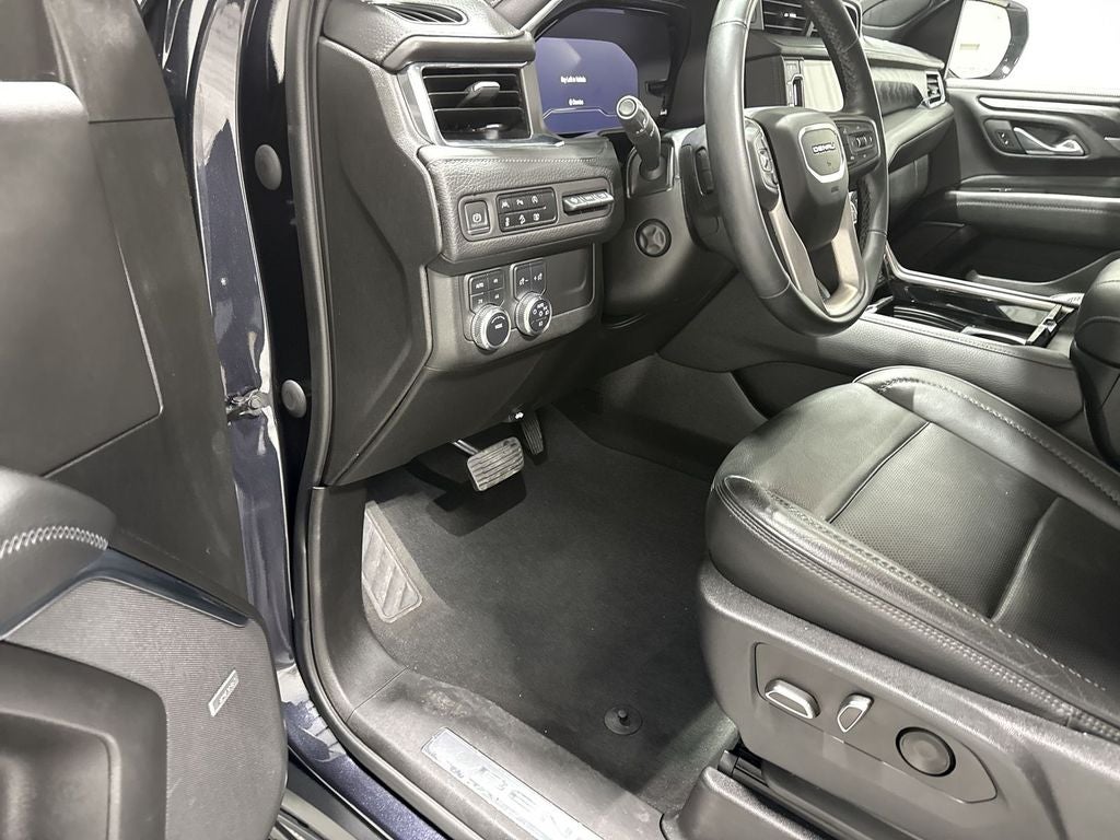 2023 GMC Yukon 4WD Denali