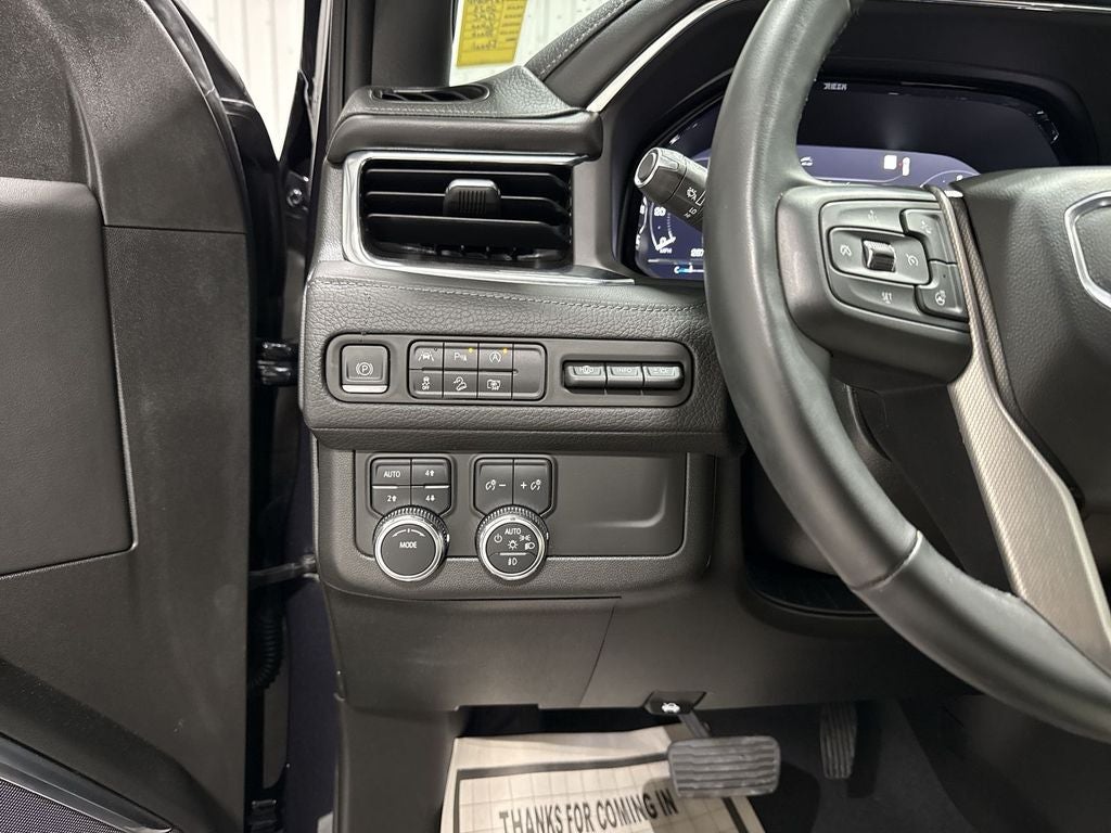 2023 GMC Yukon 4WD Denali