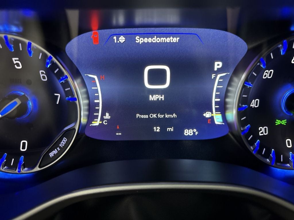 2027 Chrysler Pacifica Select